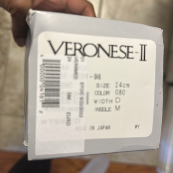 NEW Chacott Veronese II Ballet Toe Shoes ( Pointe Shoes) with ribbon - Picture 5 of 7